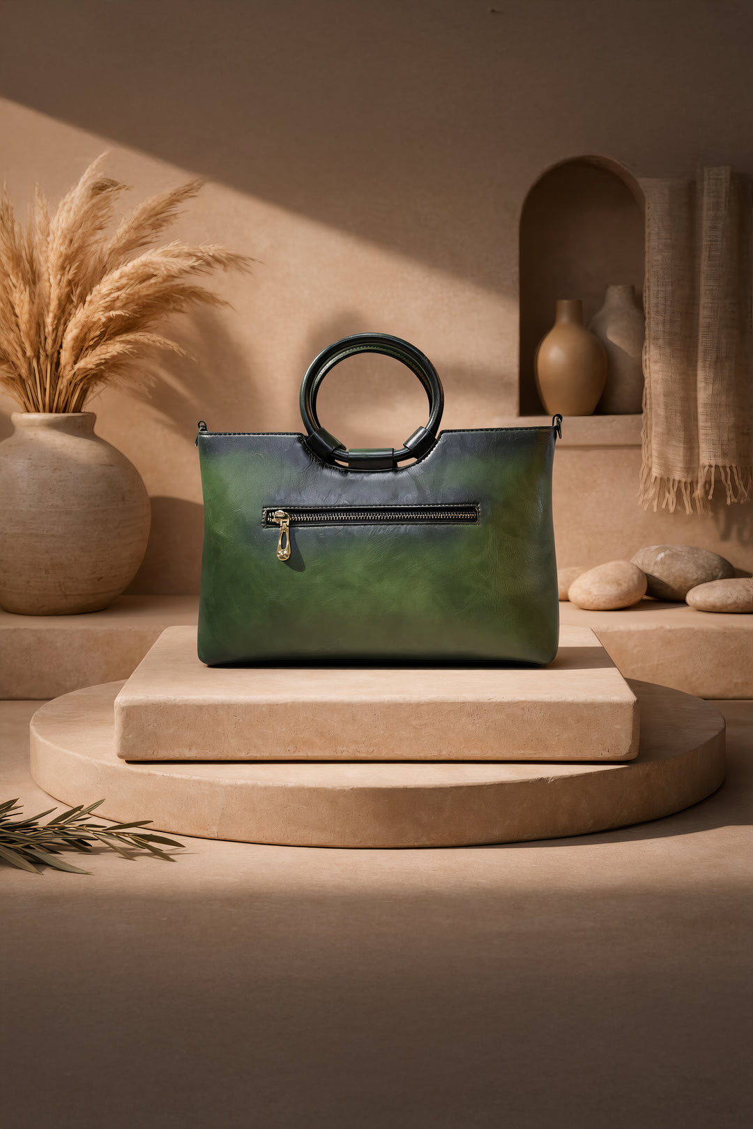 حقيبة يد نسائية أيقونية من الجلد الأصلي - أخضر عشبي