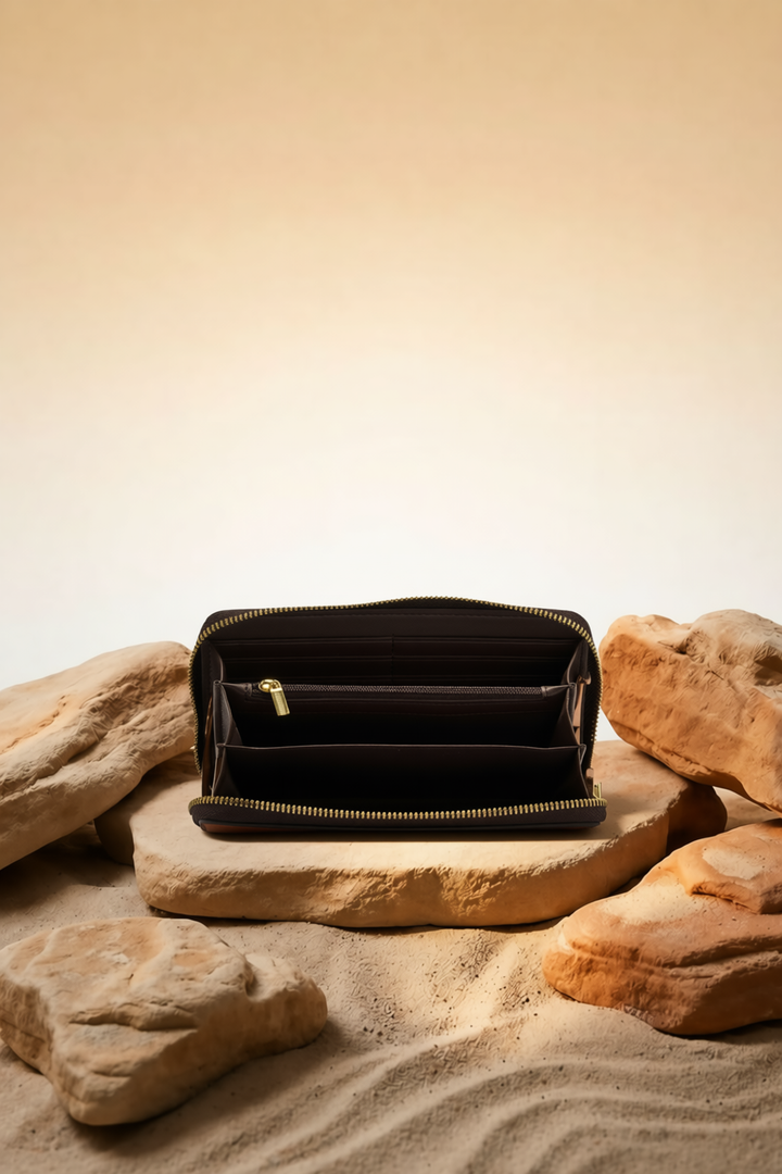 Embossed Women's Genuine Leather Clutch - Crimson