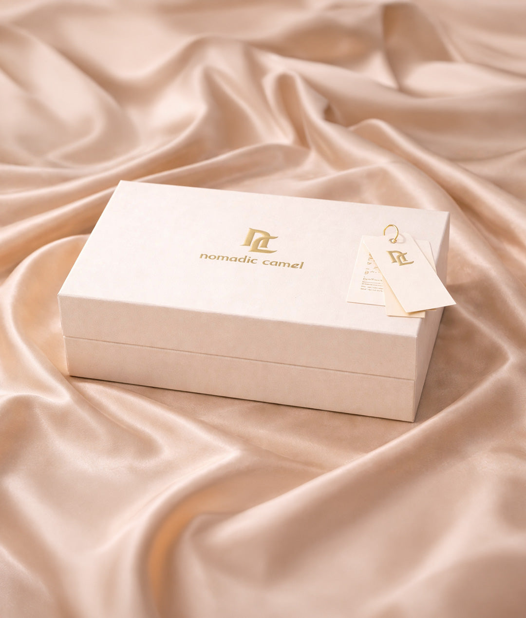 حقيبة يد نسائية من الجلد الطبيعي من ليلى - أحمر قرمزي