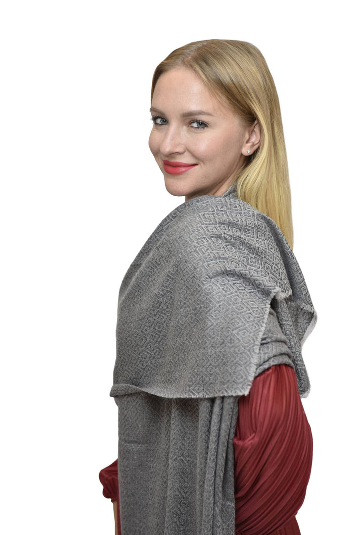 Camel Wool Luxury Scarf - Taupe Grey Diamond