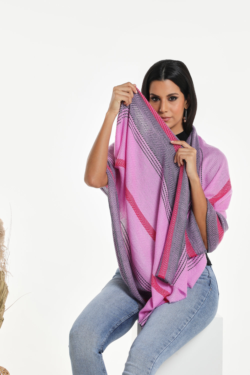 Camel Wool Luxury Scarf - Crocus Chevron Border