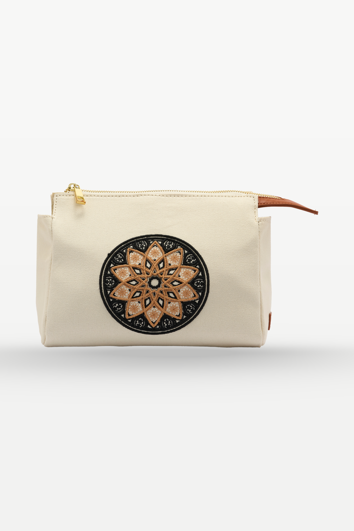 The Chandelier Pouch – Ivory & Tan